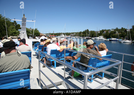 Ausflugsschiff im Hafen von großen Wanne Tobermory Ontario Kanada Stockfoto