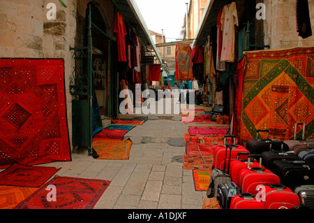 Der Markt in die engen gepflasterten Gassen alte Stadt Jerusalem Israel gesteinigt Stockfoto