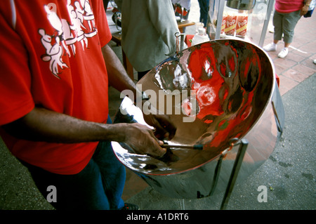 Barbados Musik-Stahlfässer Stockfoto