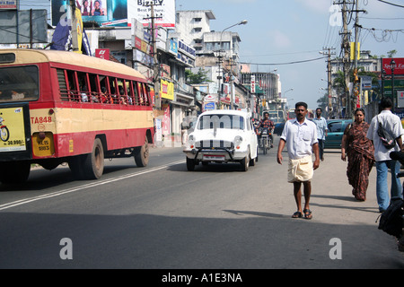 Das Leben auf der MG Road, Trivandrum, Kerala, Indien. Stockfoto