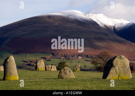 Doug Blane Castlerigg Stone Circle und Blencathra Saddleback in der Nähe von Keswick im englischen Lake District National Park Cumbria Stockfoto