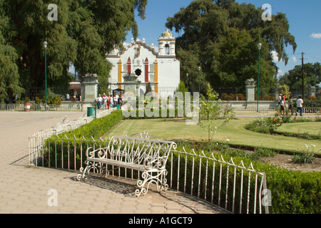 Kirche und Plaza an der Tule Baum El Tule Santa Maria del Tule Oaxaca Mexico Stockfoto