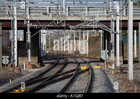 Gleise und Oberleitungen Birmingham International train Station England uk Stockfoto