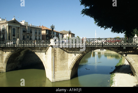 Puente Viejo über dem Fluss Segura in Murcia Spanien Stockfoto