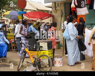 Straßenszene Hauptstadt Banjul Gambia Stockfoto