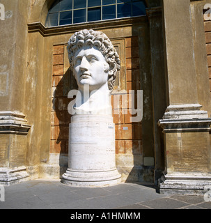 Riesige Marmorstatue von Nero Nationalmuseum Rom Italien Europa Stockfoto