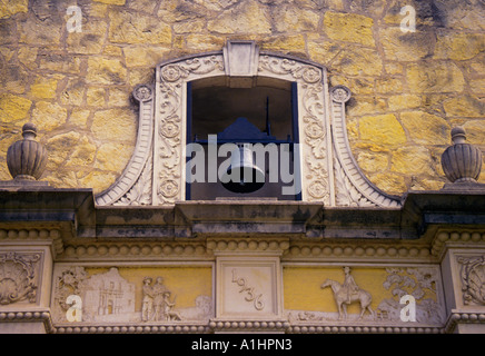 Die Alamo Mission Glocke in San Antonio, Texas, USA. Texas Revolution. Mission San Antonio de Valero, Davy Crockett, Jim Bowie und William B Travis Stockfoto