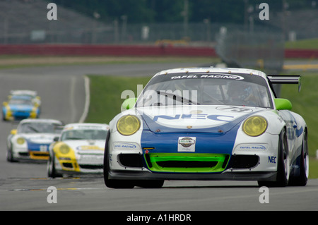 Die Tafel Racing Porsche GT3 Cup angetrieben von Andrew Davis und und Jim Tafel bei der Emco Gears Classic in Mid-Ohio, 2006 Stockfoto