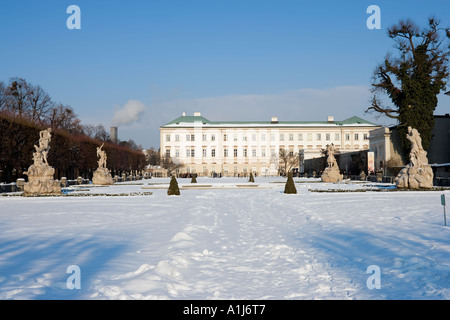 Schloss Mirabell und Mirabellgarten (Mirabellgarten), Salzburg, Österreich Stockfoto