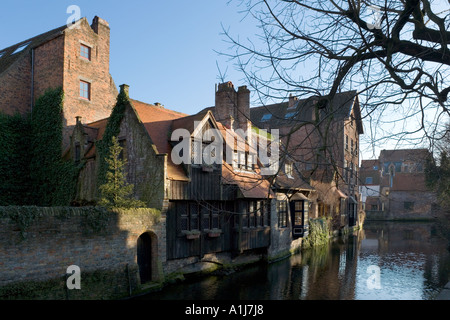 Kanal im Winter, Brügge, Belgien Stockfoto