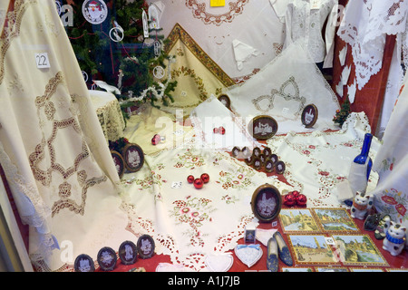 Schaufenster in einem Spitzen-Shop, Brügge, Belgien Stockfoto