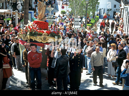 MIJAS COSTA DEL SOL Spanien Europa April der Karwoche Prozession des auferstandenen Christus am Ostersonntag Stockfoto