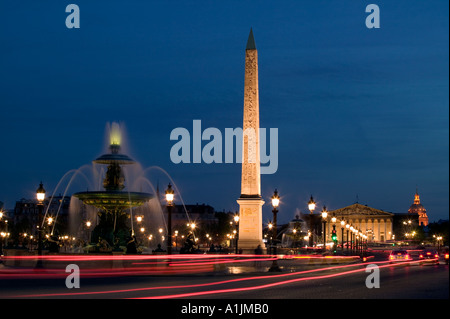 Place De La Concorde Paris Frankreich in der Dämmerung Stockfoto