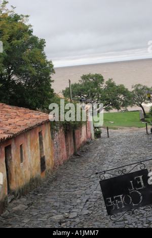 Wenig gepflasterten Straße in Colonia Stockfoto