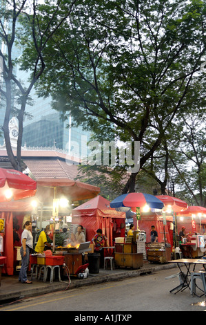 Imbissbuden in Lau Pa Sat, Singapur Stockfoto