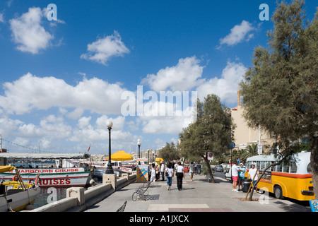 Strandpromenade in Sliema, Malta Stockfoto