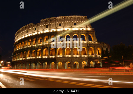 Abends das Colloseum Rom Italien Stockfoto