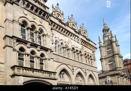 Glasgow Börse Nelson Mandela Square mit Turm von Tron Kirche Glasgow Schottland Stockfoto