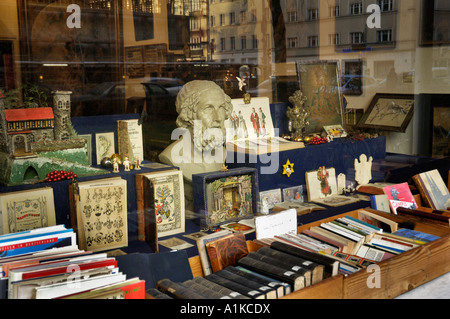 Schaufenster der Buchhandlung in Schwabing, München, Bayern, Deutschland Stockfoto