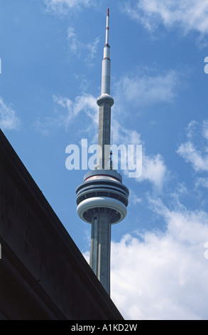 Der Gipfel des CN Canadian National Tower in Toronto, Ontario. Stockfoto