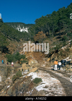 Schnee auf dem spanischen Berge Schnee in Spanien Las Serranías de Ronda Bergen Andalusien Andalusien Andalusien Andalusien Costa del Stockfoto