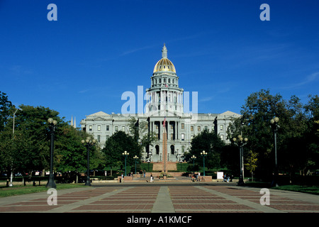 Coilorado State Capitol Building aus dem Westen in den Sommermonaten in der Mile High City Stockfoto