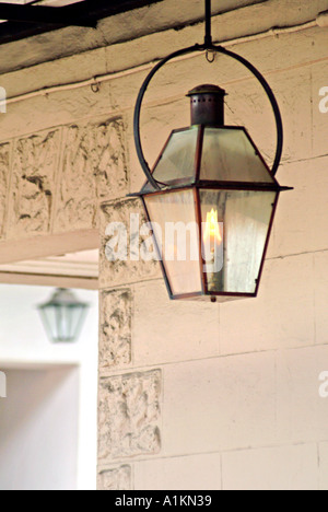 Antike schmiedeeiserne Gas-Laterne in New Orleans Stockfoto