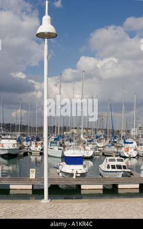 Licht in der marina Stockfoto