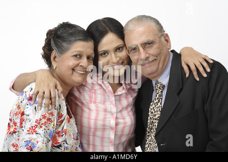 Indische Frau mit alten Eltern - HERR# Stockfoto