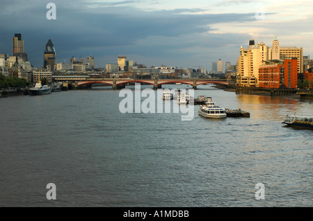 Skyline von London aus Waterloo Bridge Stockfoto