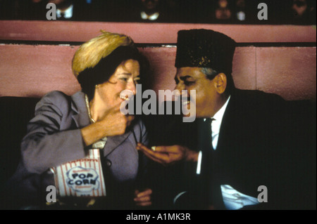 Osten basiert Osten Jahr 1999 Direktor Damien O Donnell Linda Bassett Om Puri Ayub Khan-Din s Buch Stockfoto