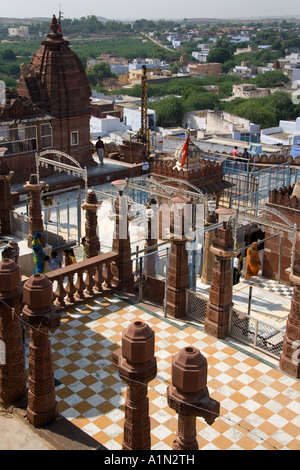 Teil der Sachiya Mata Hindu Tempel-Komplex in der Stadt von Osian in der Nähe von Jodhpur in westlichen Rajasthan Indien Stockfoto