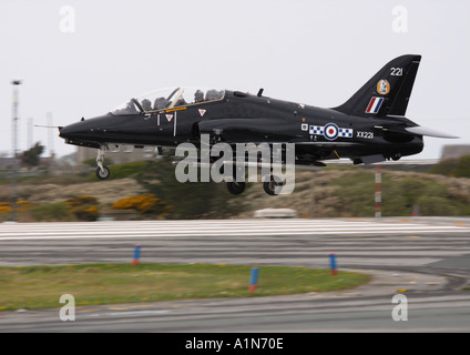 Nr. 19-Geschwader Hawk T1-Landung am RAF Valley Stockfoto