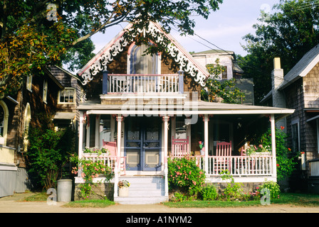 Alte Häuser in Trinity Park in der Stadt der Eichen Bluff auf Insel Martha's Vineyard aus Cape Cod, Massachusetts, USA Stockfoto