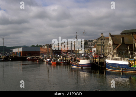 Whitby Hafen an einem stürmischen Tag. Stockfoto