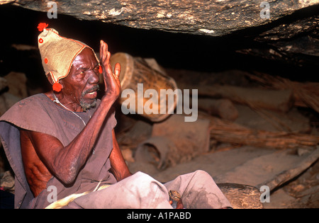 Dogon elder an Banani in der Nähe von Sangha Mali Stockfoto