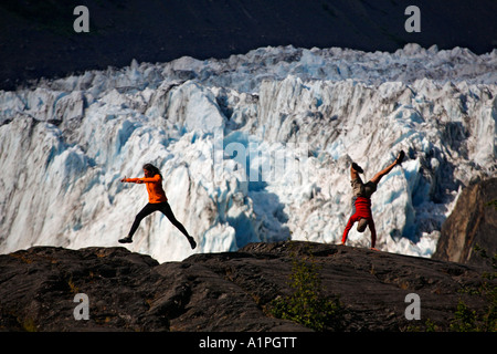 Wanderer vor Barry Gletscher Harrimon Fjord Prinz-William-Sund Chugach National Forest Alaska Herr spielen Stockfoto