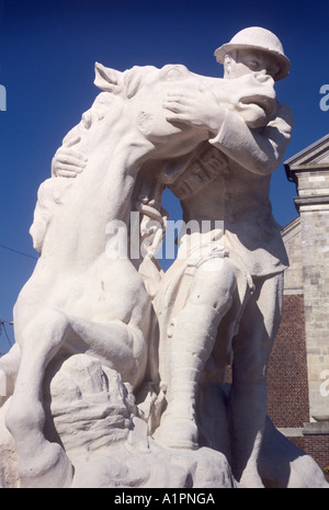 Denkmal für Artilleristen und seinem Verwundeten Pferd, Chipilly, Frankreich Stockfoto