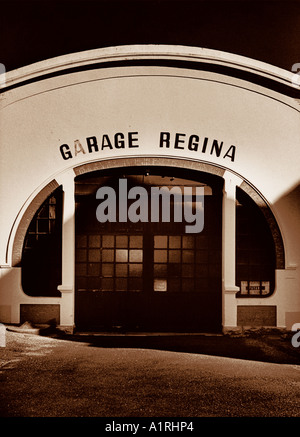 Art-Deco-Garage Biarritz Frankreich Stockfoto