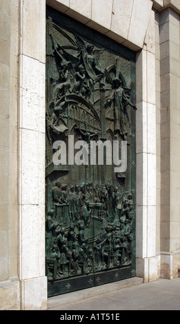Catedral Nuestra Seora de la Almudene Almudena Madrid Spanien EU Europa Stockfoto