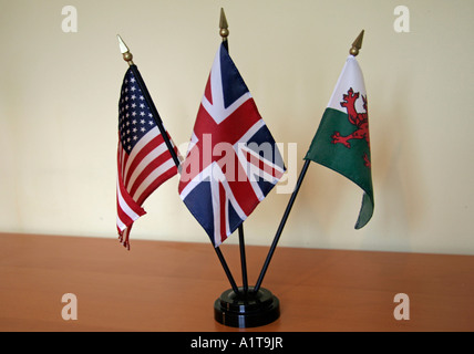 Flaggen der USA Wales UK Stockfoto