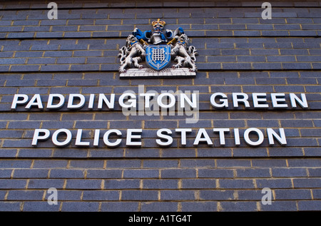 Polizeistation Paddington Green Zeichen in London UK Stockfoto