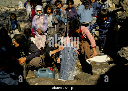 KURDISCHE FLÜCHTLINGE IN IRAN IRAK APRIL 1991 Stockfoto