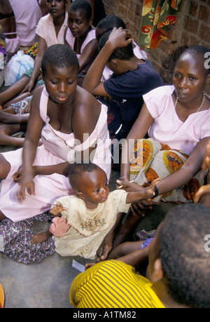 RÜCKKEHR NACH RUANDA MÄRZ 1995 KIGALI GEFÄNGNIS WURDE HALT 2000 GEFANGENE JETZT HÄLT 8000 FRAUEN S ABSCHNITT GEBAUT. Stockfoto