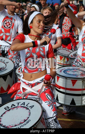 BATALA Trommler in Notting Hill Karneval 2006 Stockfoto