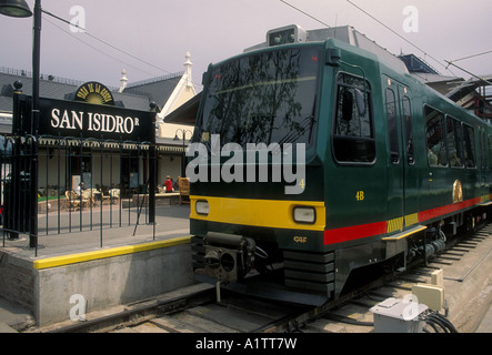 Bahnsteig, Bahnhof, Tren de la Costa, San Isidro Bahnhof, San Isidro, Provinz Buenos Aires, Argentinien Stockfoto