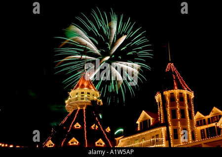 Feuerwerk über dem Hotel Del Coronado Coronado Kalifornien USA Stockfoto