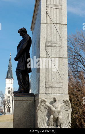 Statue von Abraham Lincoln am State Capitol building Lincoln Nebraska USA Stockfoto