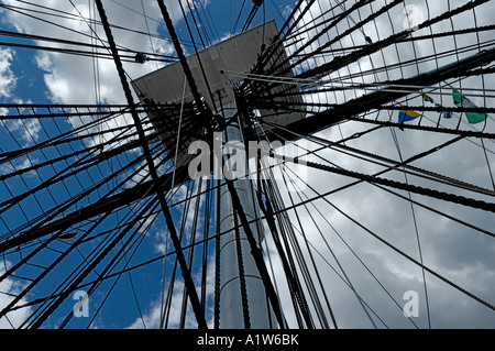 Mast und Takelage von der Naval Schiff USS Constitution Stockfoto