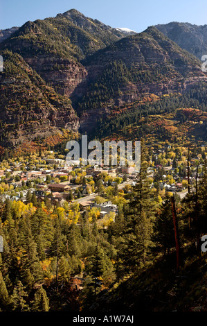 Luftaufnahme des Ouray Colorado USA im Herbst auch bekannt als der Schweiz of America Stockfoto